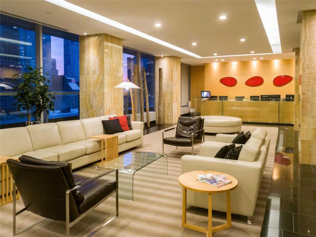 Luxury Downtown Toronto 2 Bedroom Suite With City And Lake Views And Free Parking ภายนอก รูปภาพ